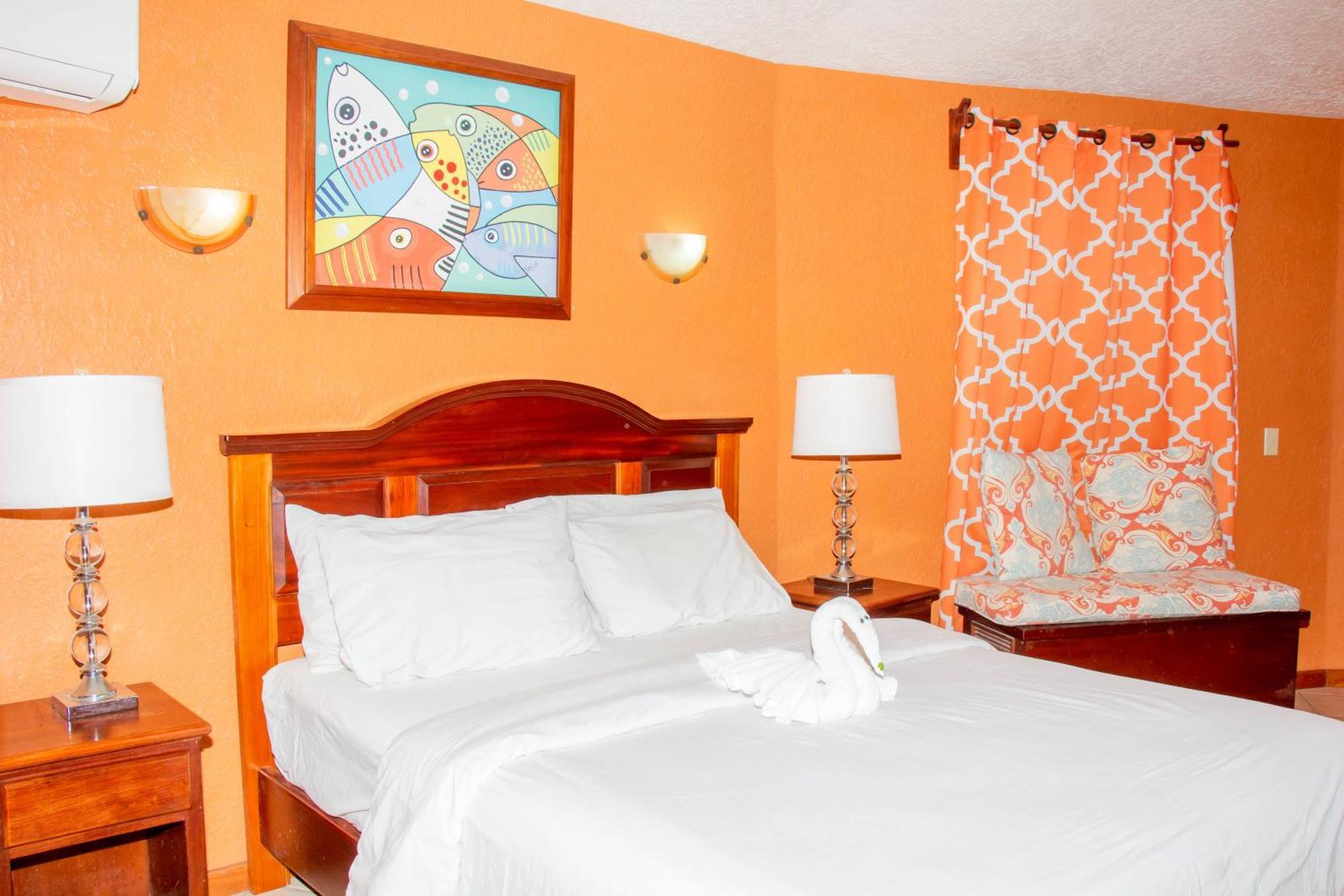 White Sands Cove San Pedro  Room photo