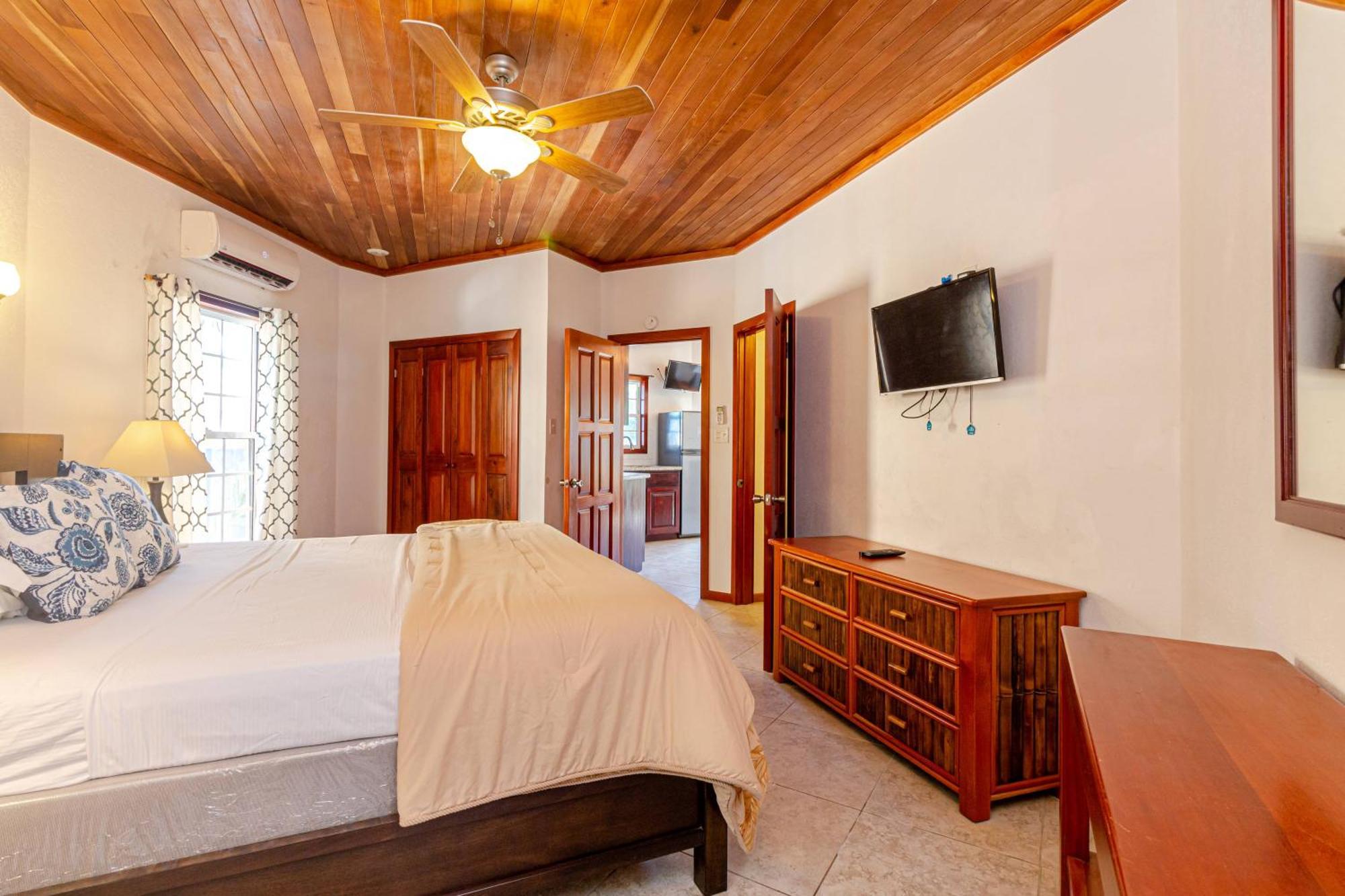 White Sands Cove San Pedro  Room photo