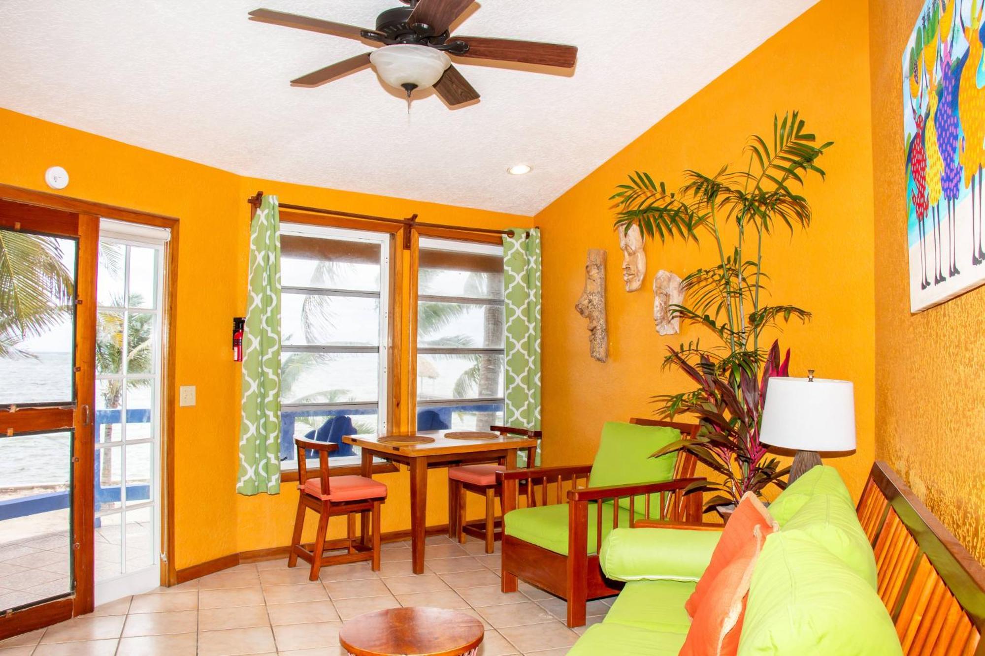 White Sands Cove San Pedro  Room photo